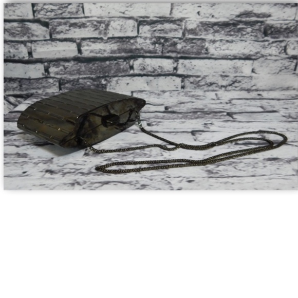 Metal Evening Bag/Clutch w/Chain Strap - Picture 8 of 8